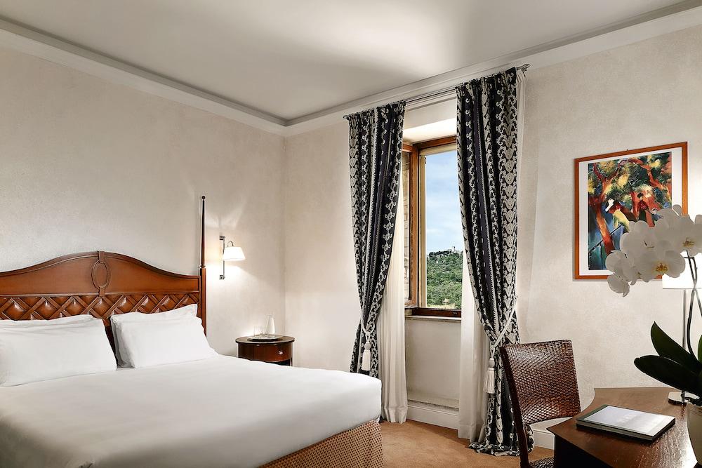 Terme Di Saturnia Natural Spa & Golf Resort - The Leading Hotels Of The World Esterno foto A room at the hotel