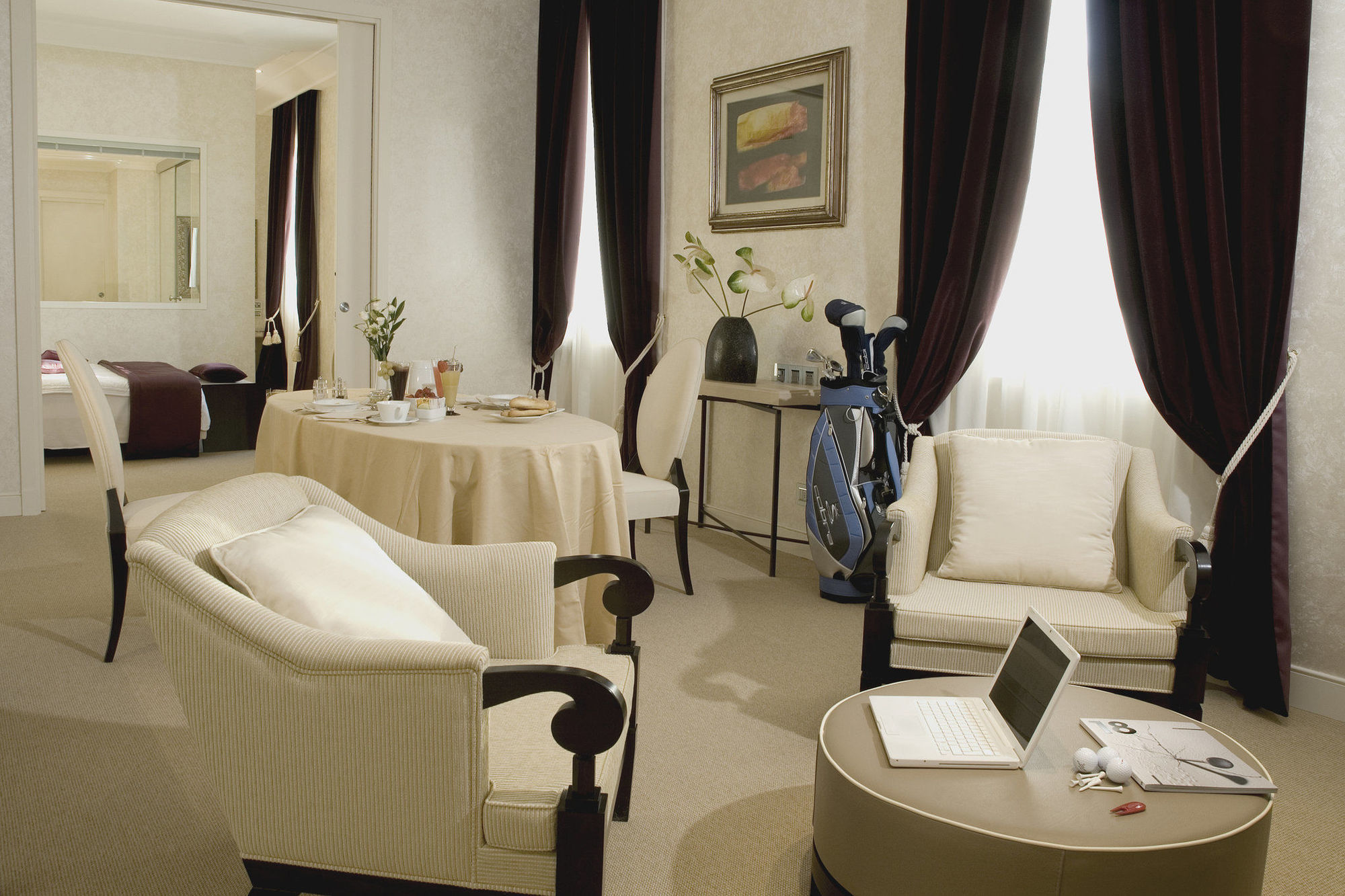 Terme Di Saturnia Natural Spa & Golf Resort - The Leading Hotels Of The World Camera foto A suite at the hotel
